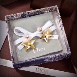 Tribales Star Earrings