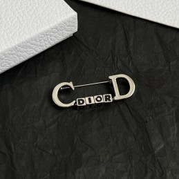 Metal Homme Brooch