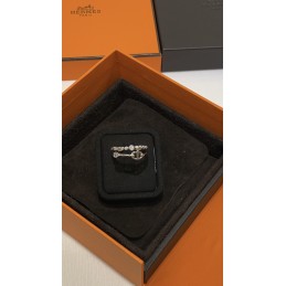 Anchor Chain Slim Pave Ring...