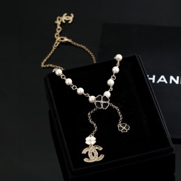 Gold-Tone Clover & Pearl...