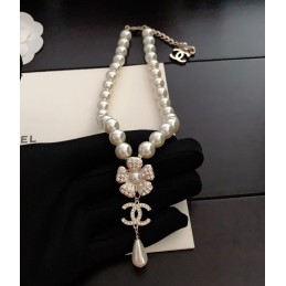 Camellia Pearl Choker with...