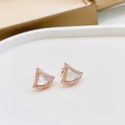 Mother of Pearl Fan Stud...