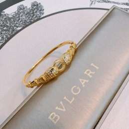 Serpenti Head Bangle with...