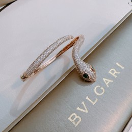 Serpenti Pave Open Bangle...