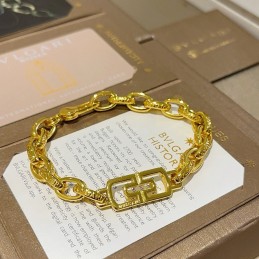 Openwork Plate Chain...