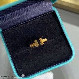 T Wire Yellow Gold Ring