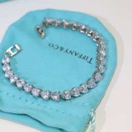 Aria Heart-Shaped Crystal...