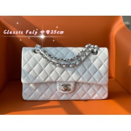 Classic Flap 25 Lambskin...