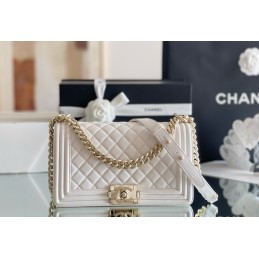 Boy Bag 25 Caviar Ivory...