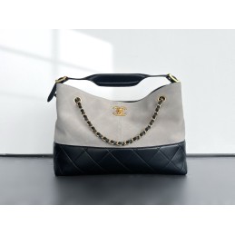 Two-Tone Hobo Tote Grande...