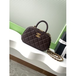 Quilted Bowling Vanity Bag...