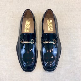 Patent Leather Gancini...