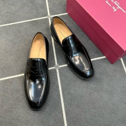Vitello Leather Penny...