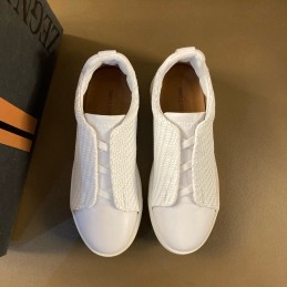 Triple Stitch Low-Top...