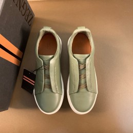 Triple Stitch Low-Top...