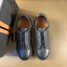 Triple Stitch Low-Top...