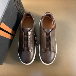 Triple Stitch Low-Top...