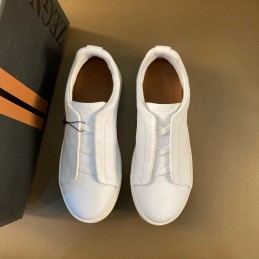 Triple Stitch Low-Top...