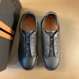 Triple Stitch Low-Top...