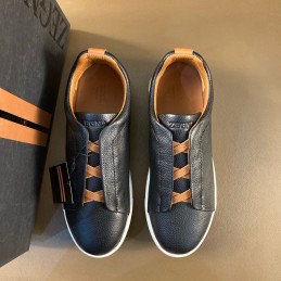 Triple Stitch Low-Top...