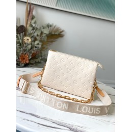 Coussin Cream Monogram...