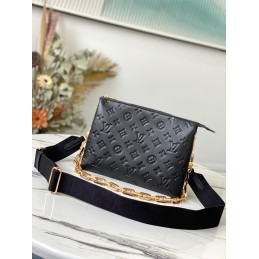 Coussin Black Monogram...