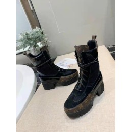 Boots Black and Brown...