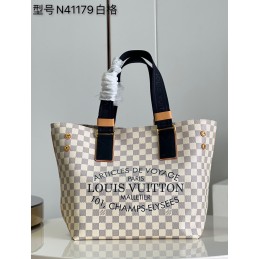 Cabas Cream and Navy Damier...