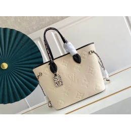 Neverfull MM Cream Monogram...