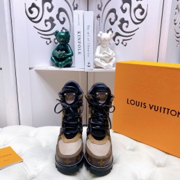 Boots Black and Beige...