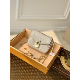 Micro Metis Cream Monogram...
