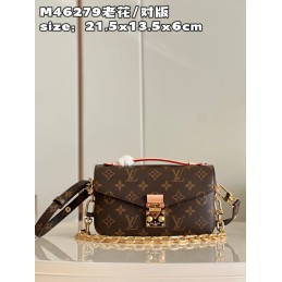 Pochette Metis East West...