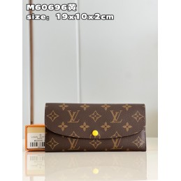 Emilie Wallet Purse Brown...