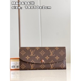 Emilie Wallet Purse Brown...
