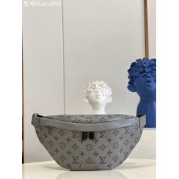 Discovery Bum Grey Monogram...