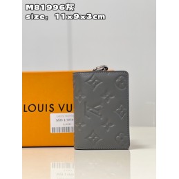 Lou Coussin Wallet Grey...