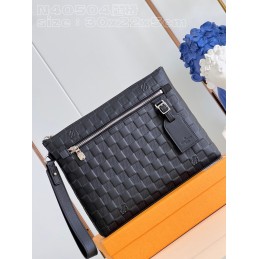 Takeoff Pouch Black Damier...