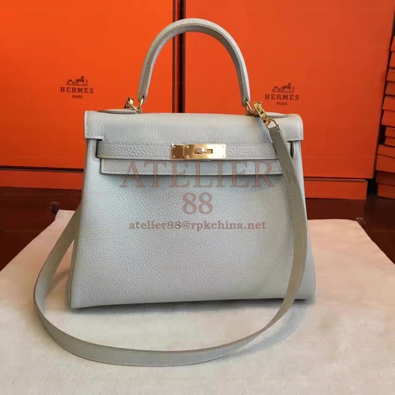 Light Gray Kelly 28 Gold Hardware Bag