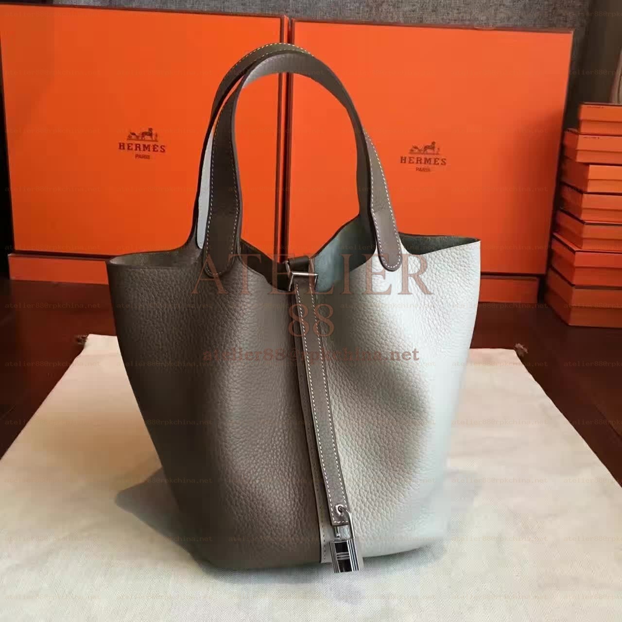 Taupe Gray Picotin Lock 22 Bag