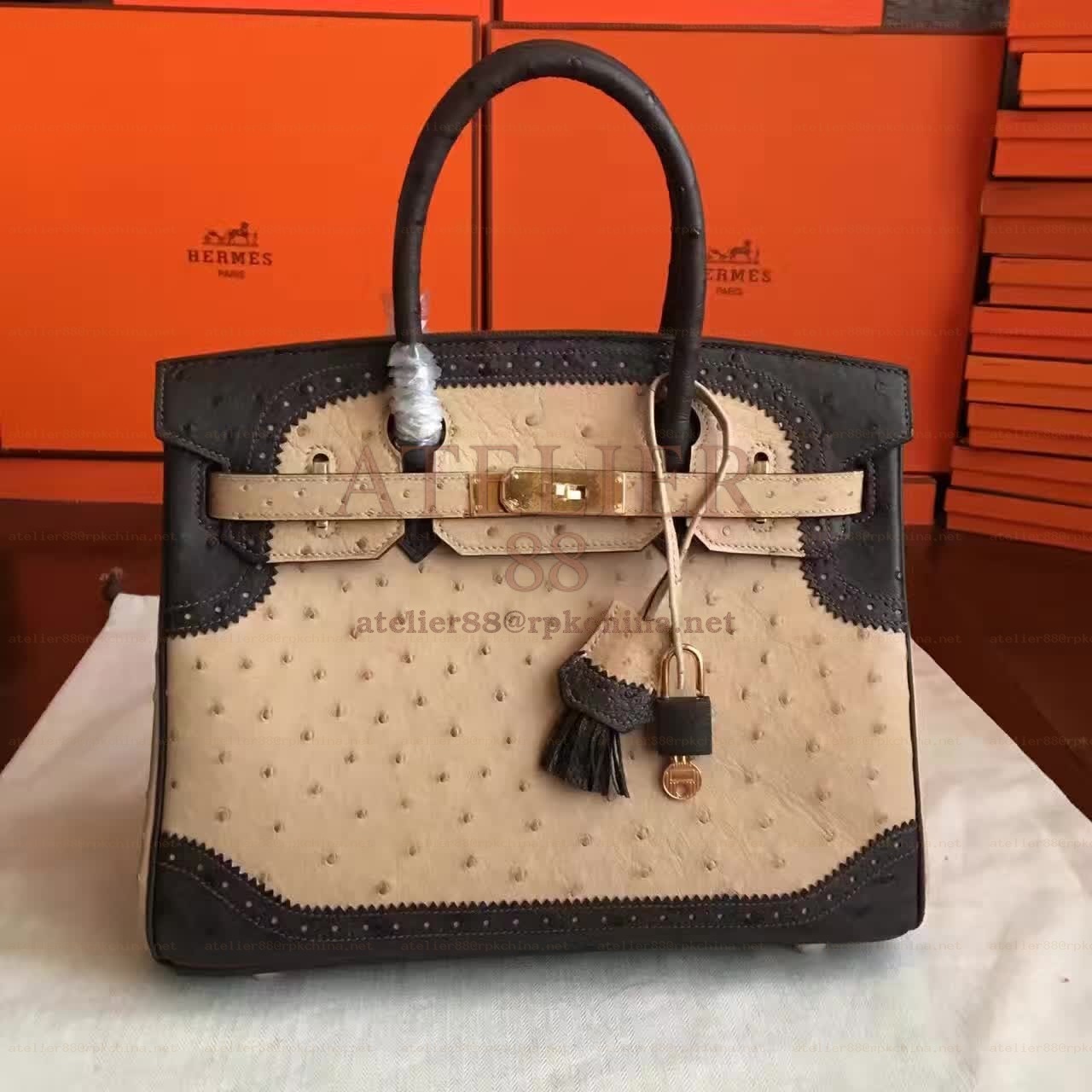 Beige Black Ostrich Leather Birkin 30 Gold Hardware Bag
