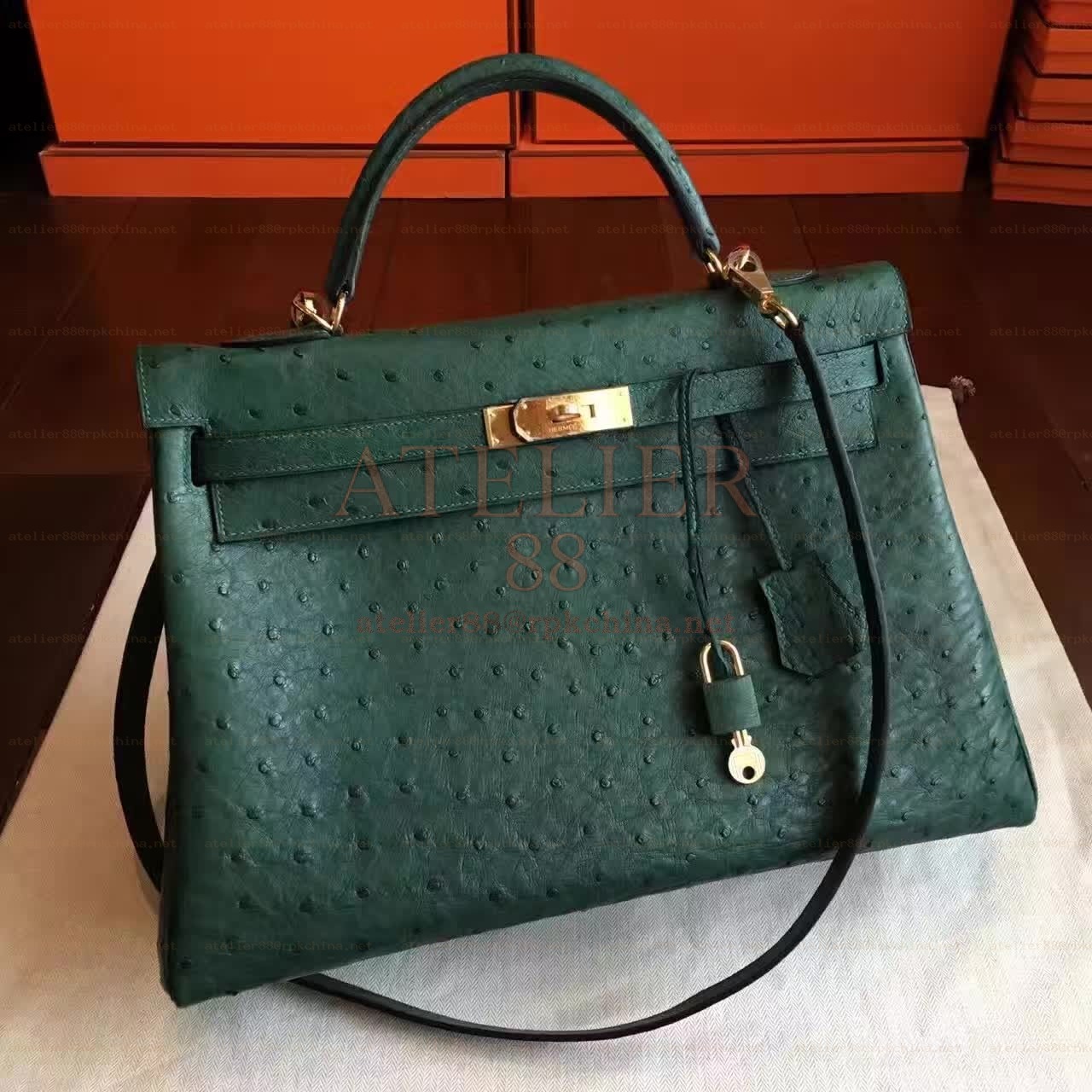 Green Ostrich Leather Kelly 35 Gold Hardware Bag
