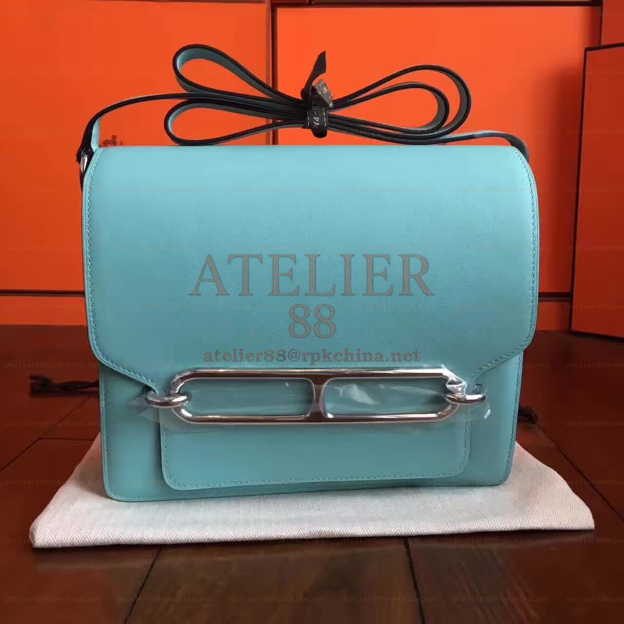Teal Tan Roulis 18 Bag