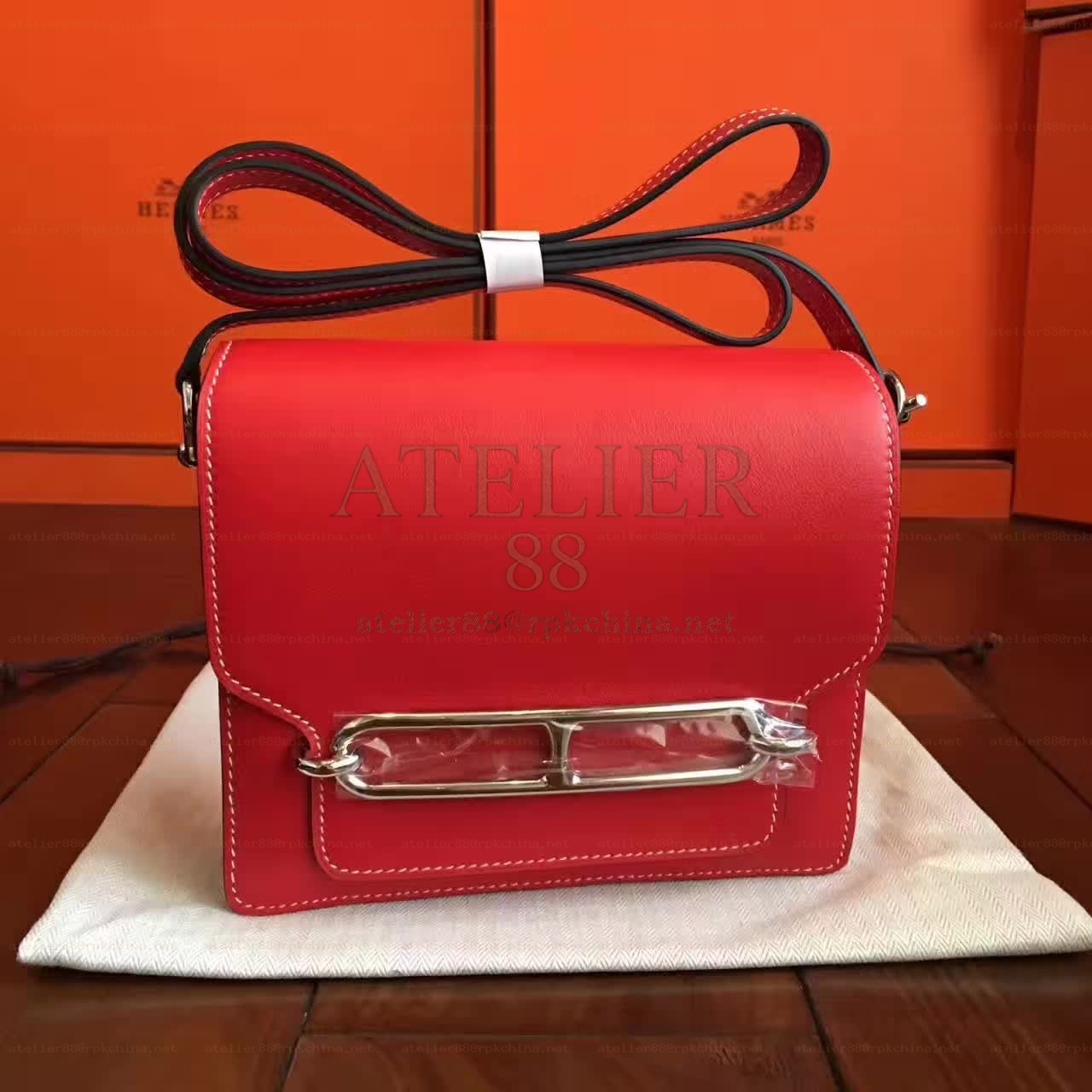 Red Tan Roulis 18 Smooth Leather Bag