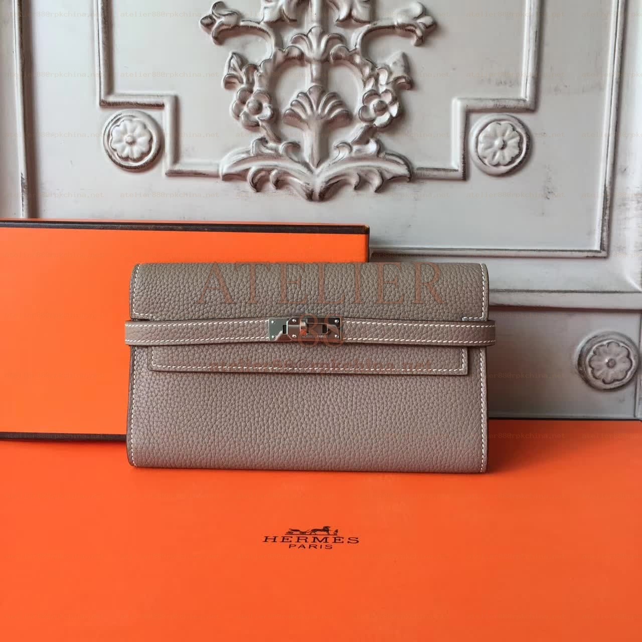 Gray Pebbled Kelly Wallet Silver Hardware